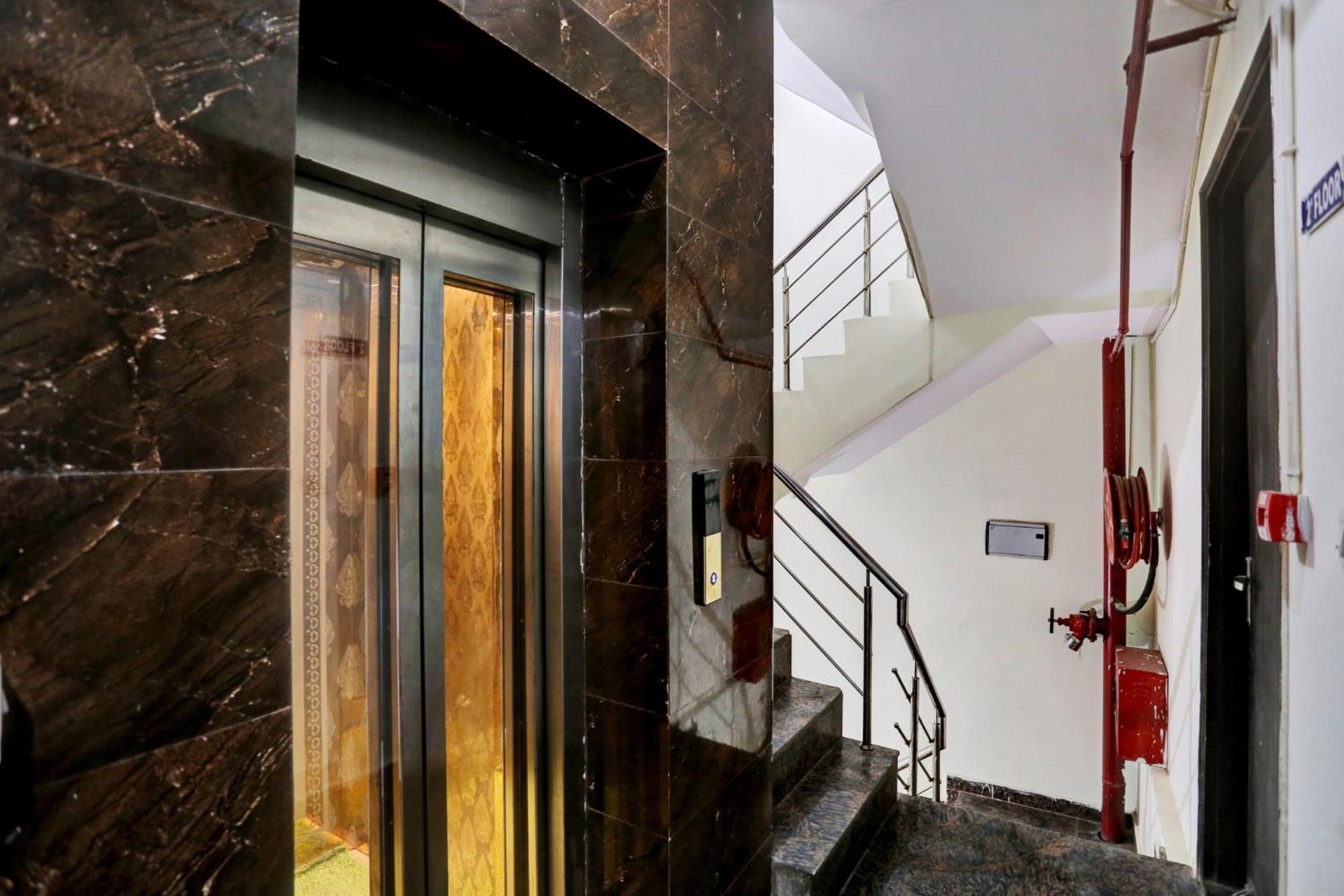 Hotel O Metro Height'S Near Nangloi Railway Metro Station Delhi  Exterior photo