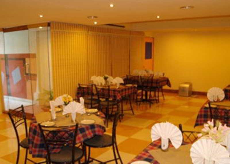 Hotel O Metro Height'S Near Nangloi Railway Metro Station Delhi  Exterior photo
