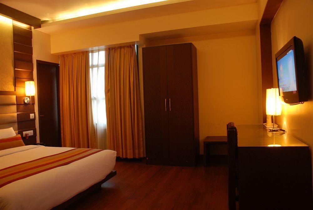 Hotel O Metro Height'S Near Nangloi Railway Metro Station Delhi  Exterior photo